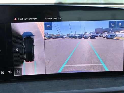 Used 2025 Audi Q5 Premium w/ Convenience Package image 9