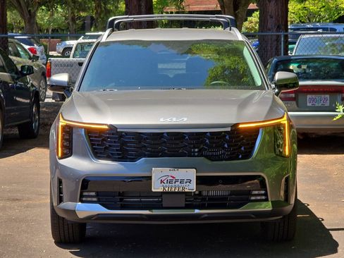 New 2025 Kia Sorento EX image 5