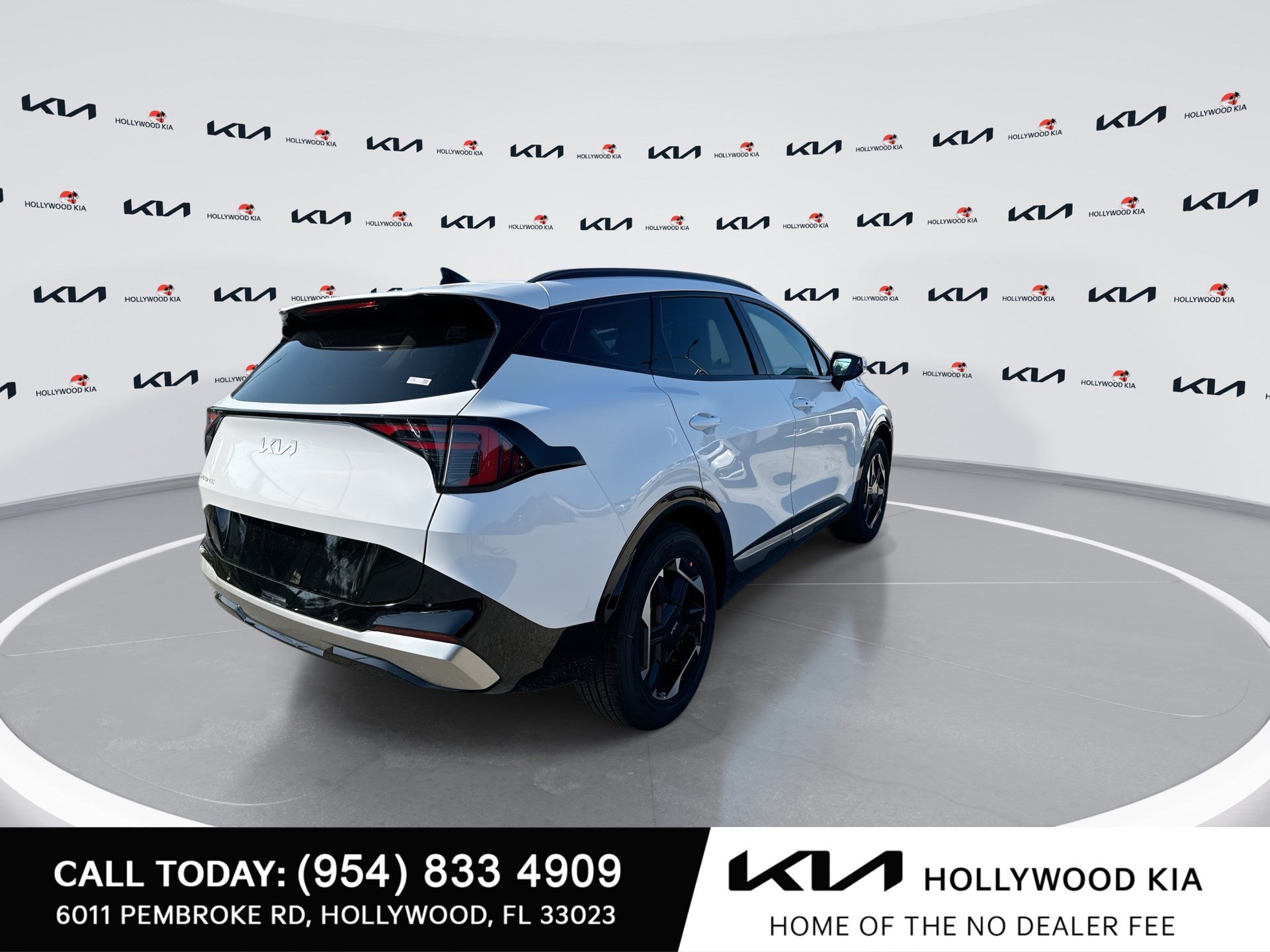New 2026 Kia Sportage SX FWD image 8