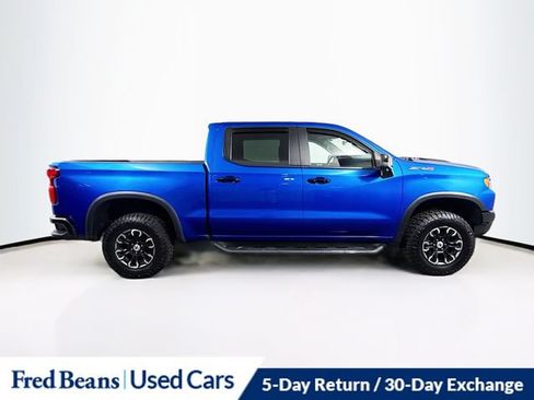 Used 2022 Chevrolet Silverado 1500 ZR2 w/ Technology Package AWD/4WD image 11