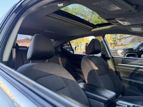 Used 2020 Nissan Altima 2.5 SV FWD image 11