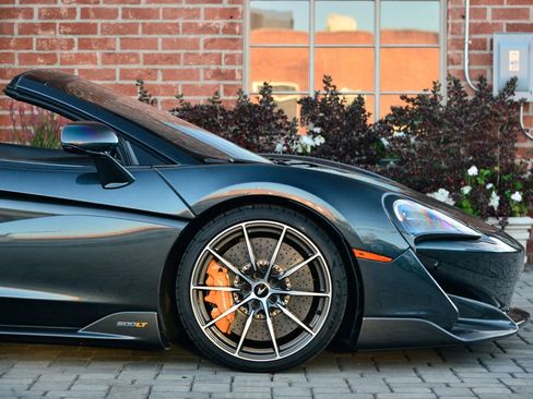 Used 2020 McLaren 600LT Spider RWD image 7