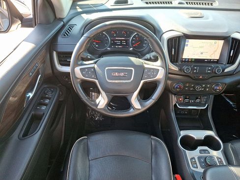 Used 2020 GMC Terrain Denali w/ Denali Premium Package image 11