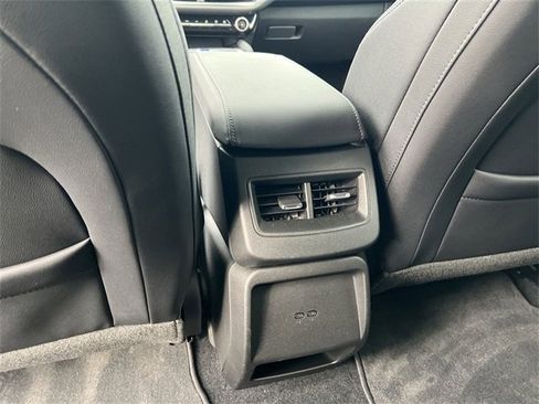 Used 2025 Chevrolet Equinox EV LT w/ Convenience Package image 20