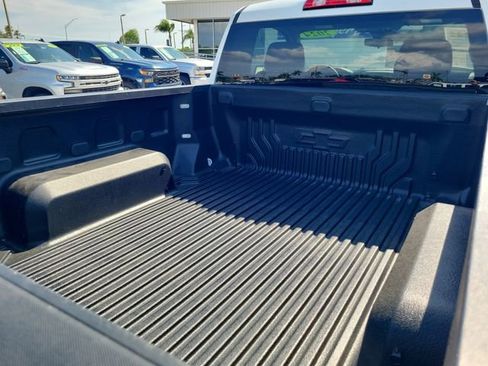Used 2024 Chevrolet Silverado 1500 W/T w/ WT Value Package AWD/4WD image 5