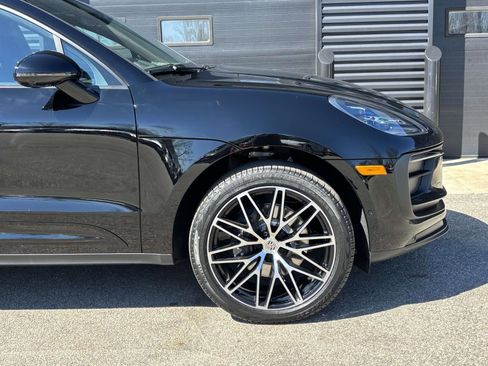 New 2026 Porsche Macan image 14