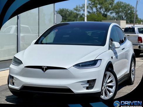 Used 2019 Tesla Model X Long Range AWD/4WD image 1