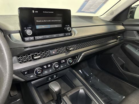 Certified 2024 Honda Accord EX image 28
