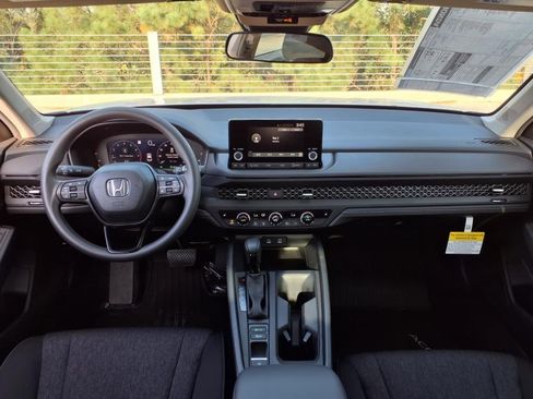 New 2025 Honda Accord SE image 12