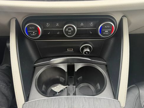Used 2021 Alfa Romeo Stelvio Sprint w/ Sun & Sound Package AWD/4WD image 19