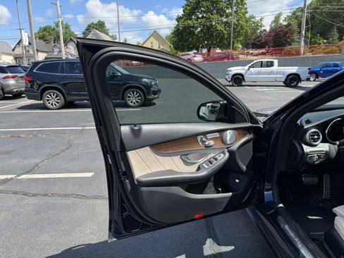Used 2020 Mercedes-Benz C 300 4MATIC Sedan image 10