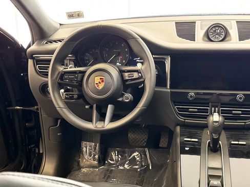 Used 2025 Porsche Macan Turbo AWD/4WD image 20