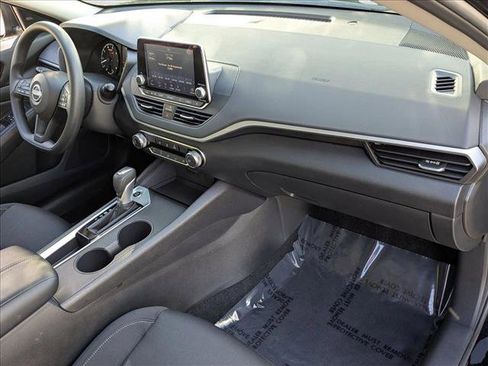 Certified 2025 Nissan Altima 2.5 S image 19