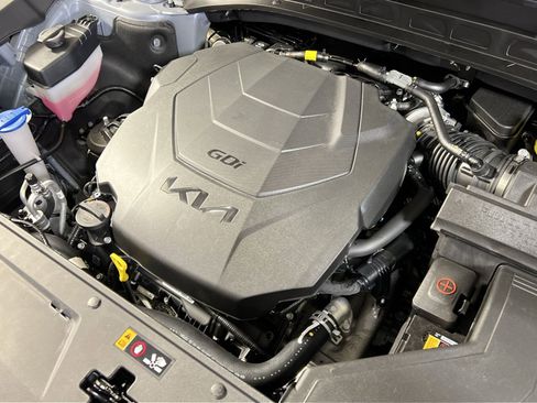 New 2025 Kia Telluride S image 28