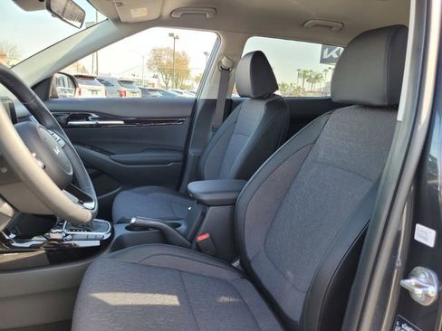 New 2026 Kia Seltos S image 9