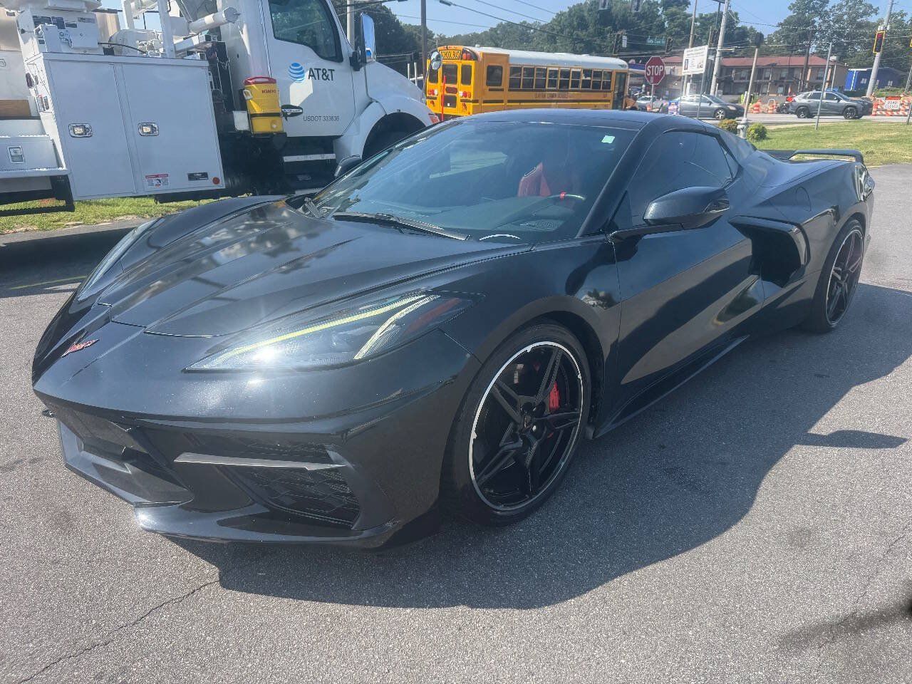 Used 2021 Chevrolet Corvette Stingray Convertible w/ Z51 Performance Package RWD image 2