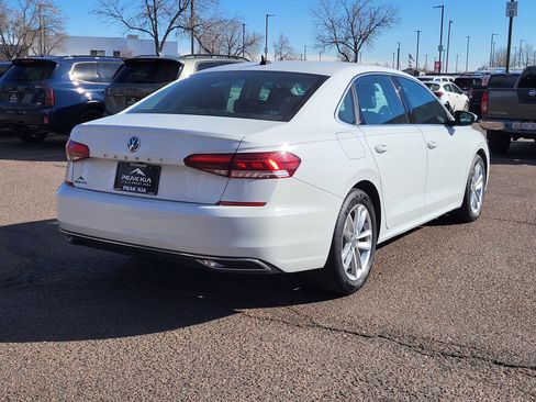 Used 2020 Volkswagen Passat 2.0T SE image 3