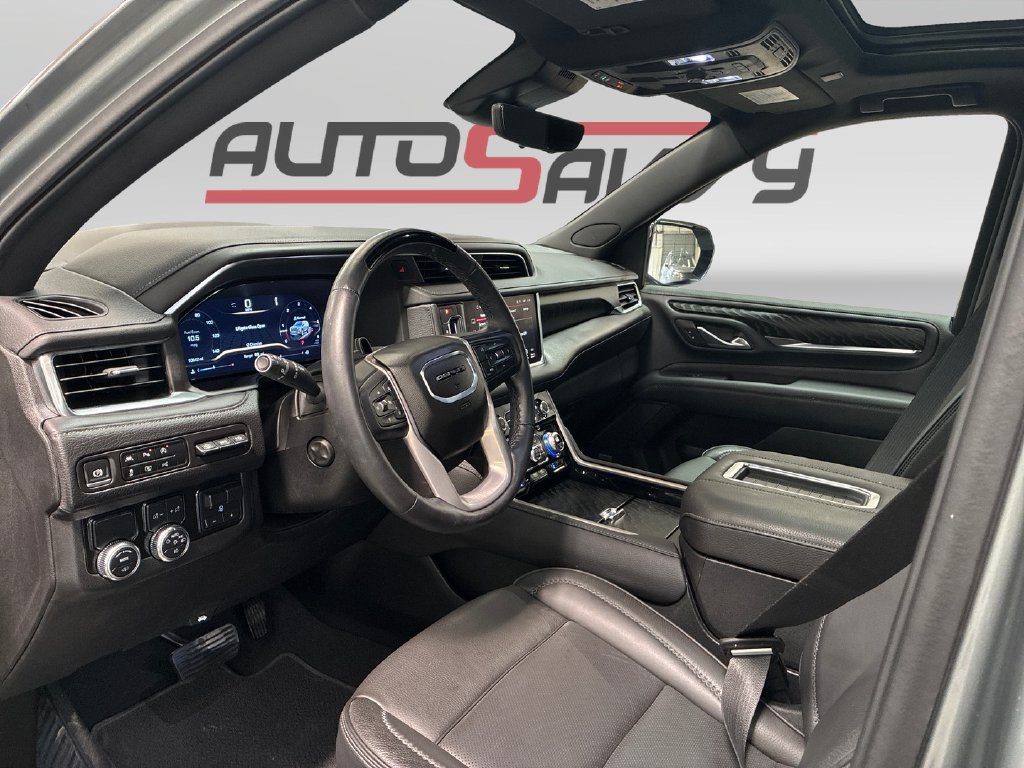 Used 2024 GMC Yukon Denali w/ Denali Reserve Package RWD image 10