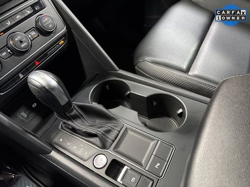 Used 2021 Volkswagen Atlas Cross Sport SE w/ Panoramic Sunroof Package image 21