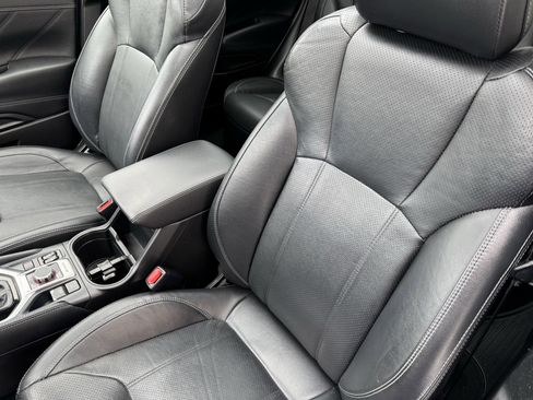 Used 2020 Subaru Forester Limited image 21