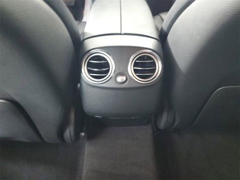 Used 2017 Mercedes-Benz GLC 300 image 13