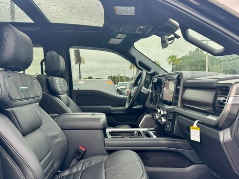 New 2026 Ford F250 Platinum AWD/4WD image 9