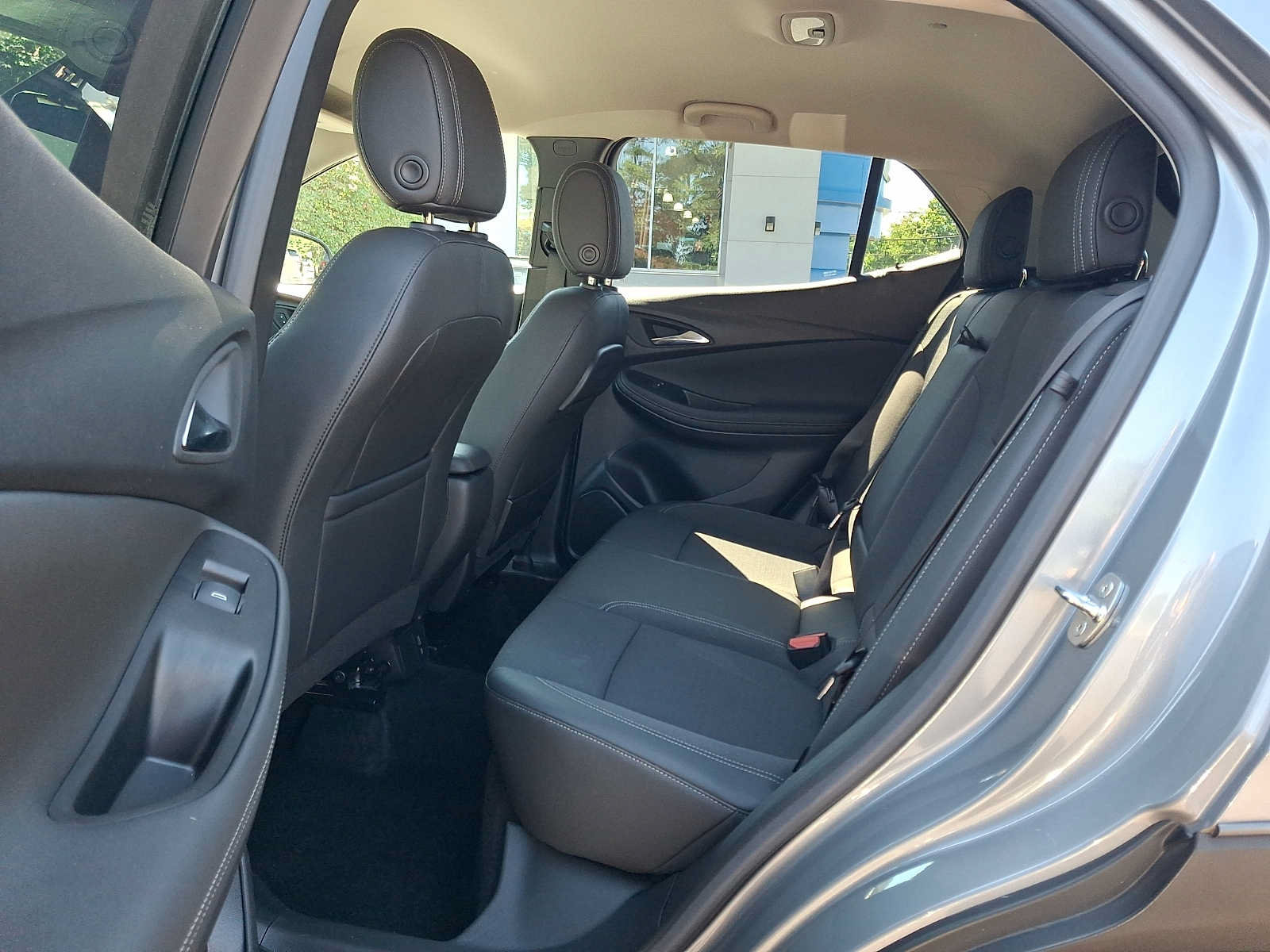 Used 2023 Buick Encore GX Select w/ Safety Package II AWD/4WD image 10