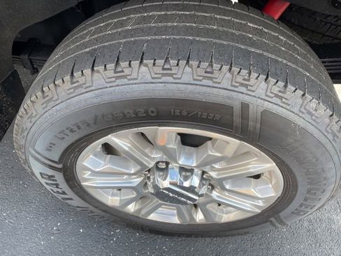 Used 2021 GMC Sierra 2500 Denali w/ Denali Ultimate Package image 32