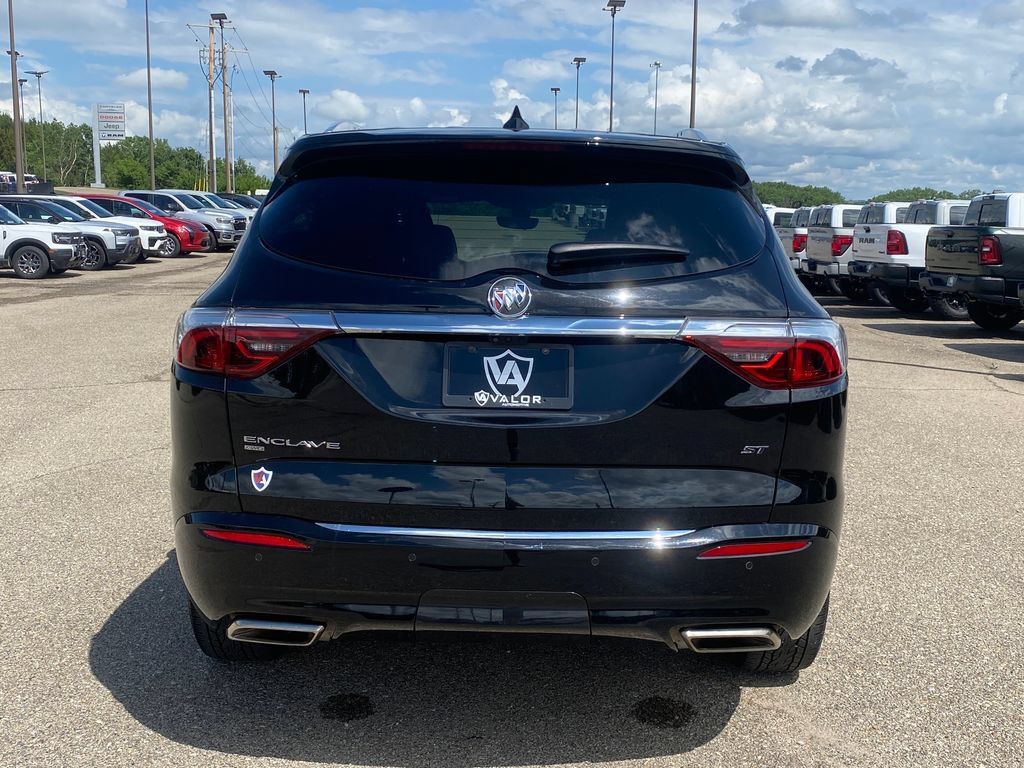 Used 2024 Buick Enclave Essence w/ Experience Buick Package AWD/4WD image 5