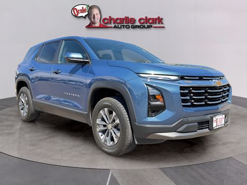 Used 2025 Chevrolet Equinox LT w/ Safety and Technology Package FWD image 8