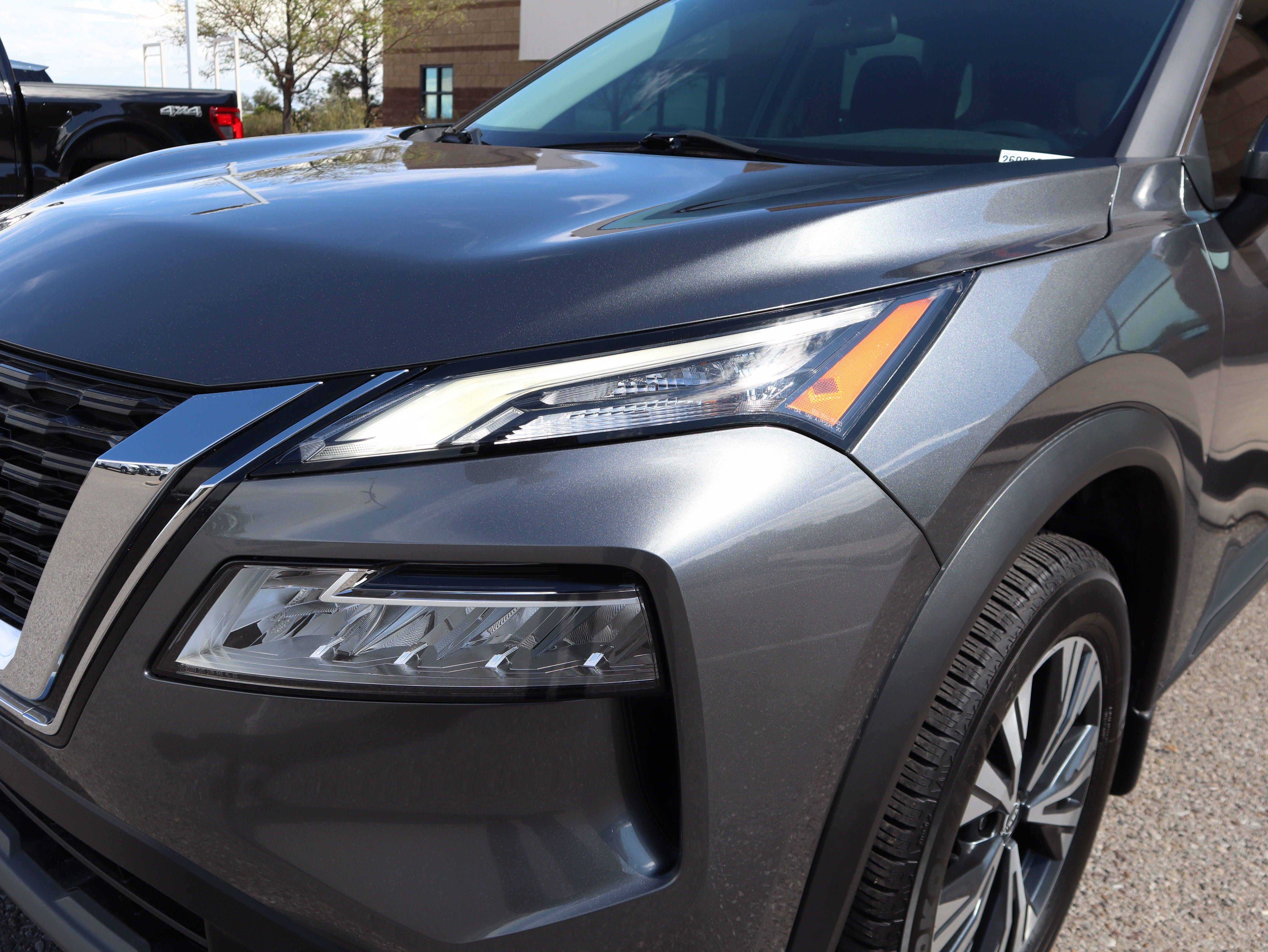 Used 2023 Nissan Rogue SV AWD/4WD image 14