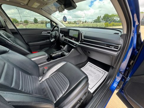 Used 2023 Kia Sportage SX FWD image 29