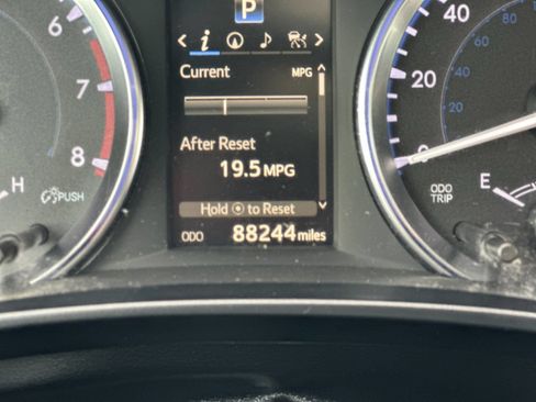 Used 2015 Toyota Highlander Limited Platinum AWD/4WD image 31