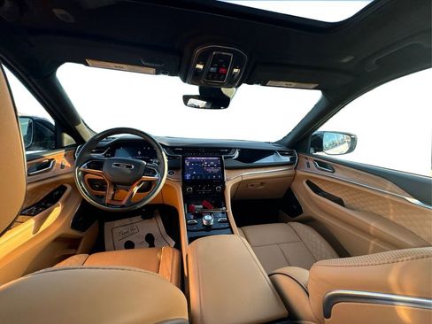 Used 2025 Jeep Grand Cherokee L Summit image 23