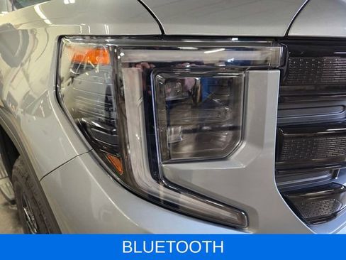 Used 2025 GMC Sierra 1500 Elevation w/ Elevation Premium Package image 5