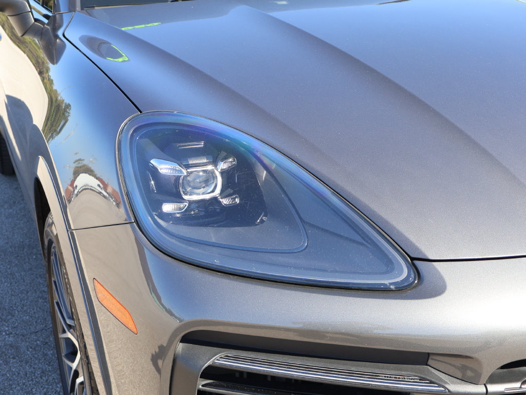 Used 2020 Porsche Cayenne AWD/4WD image 14