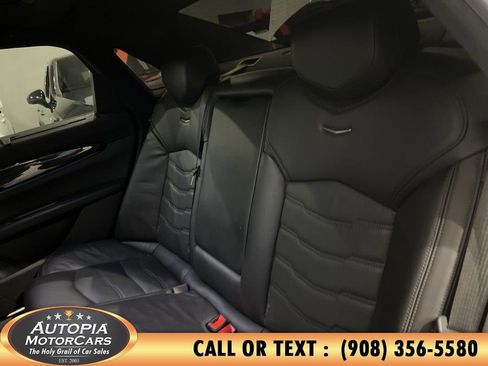 Used 2019 Cadillac CT6 Premium Luxury w/ Super Cruise Package image 18