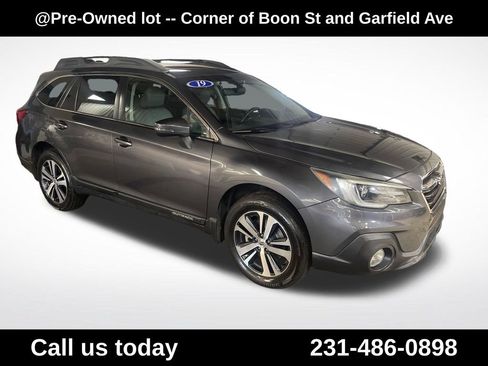 Used 2019 Subaru Outback 2.5i Limited AWD/4WD image 9