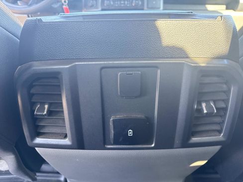 Used 2020 Ford F150 XLT image 13