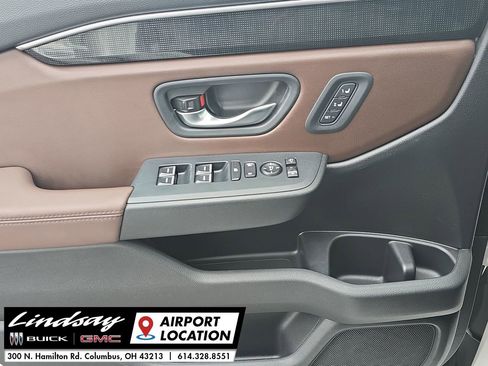 Used 2025 Honda Pilot Elite image 24