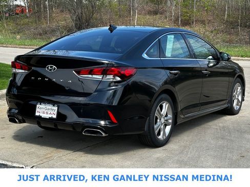 Used 2019 Hyundai Sonata Sport image 3