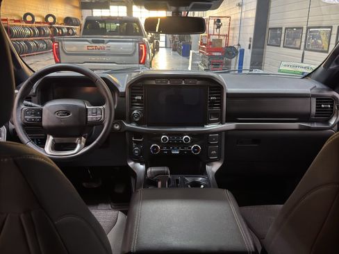 Used 2024 Ford F150 XLT w/ XLT Black Appearance Package image 15