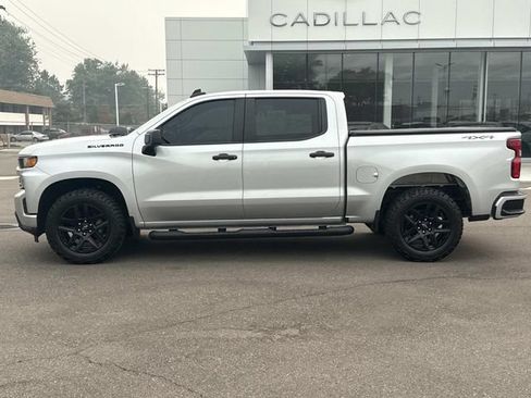 Used 2022 Chevrolet Silverado 1500 Custom w/ Rally Edition AWD/4WD image 10