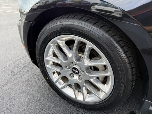 Used 2012 Ford Mustang Coupe RWD image 32