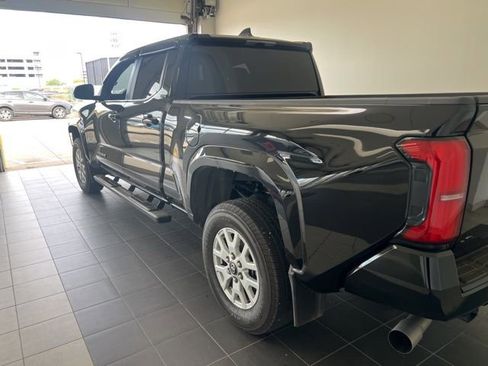 Used 2024 Toyota Tacoma SR5 image 12
