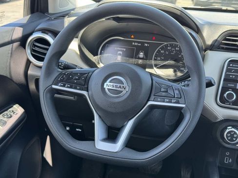 Used 2020 Nissan Versa SV FWD image 22