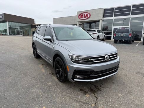 Used 2021 Volkswagen Tiguan SEL Premium R-Line AWD/4WD image 4