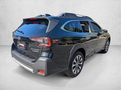 Used 2025 Subaru Outback Touring image 5
