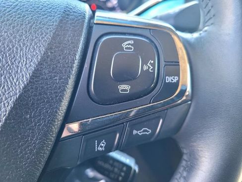 Used 2016 Toyota Avalon Limited w/ Toyota Safety Sense Package FWD image 24