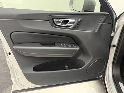 Certified 2023 Volvo XC60 B5 Plus w/ Protection Package Premier image 10